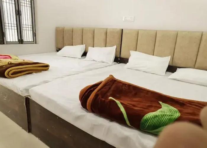 Shri Ayodhya Dham Hotel And Restaurant