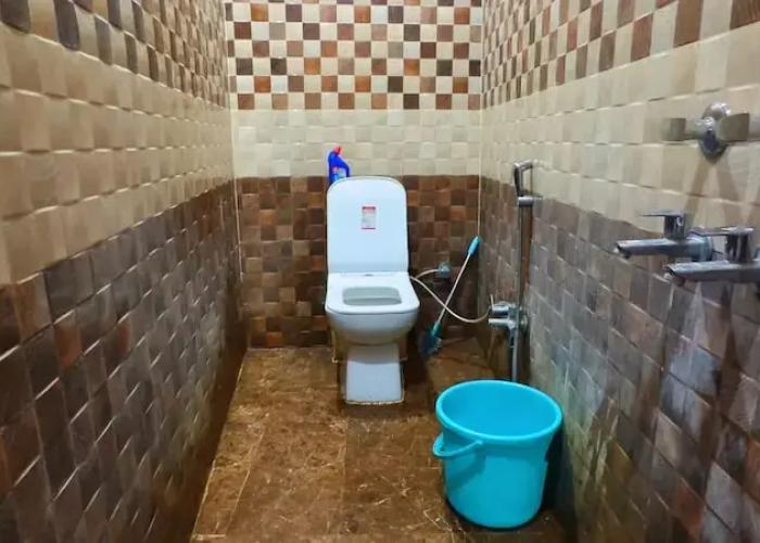 Shri Ayodhya Dham Hotel And Restaurant