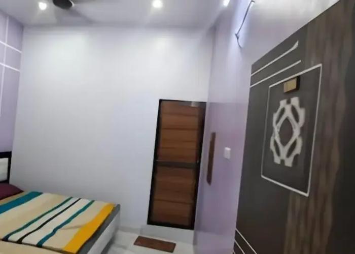 Shri Ayodhya Dham Hotel And Restaurant