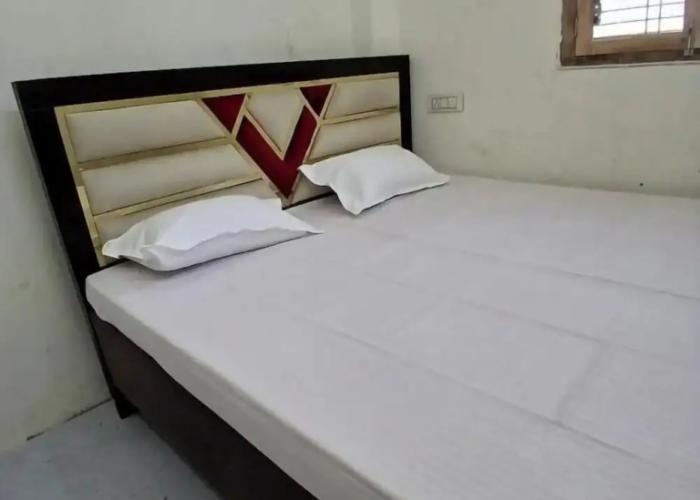Awadh Biharee Inn