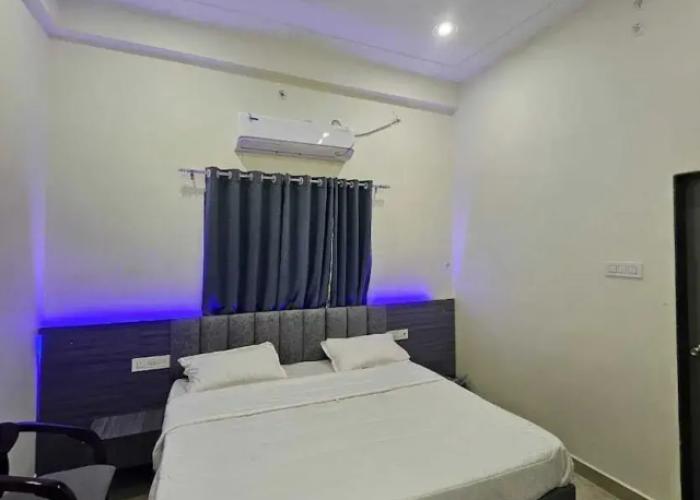 Raghupati Raghav Raja Ram Inn
