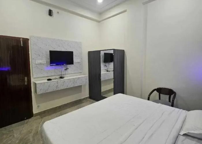 Raghupati Raghav Raja Ram Inn