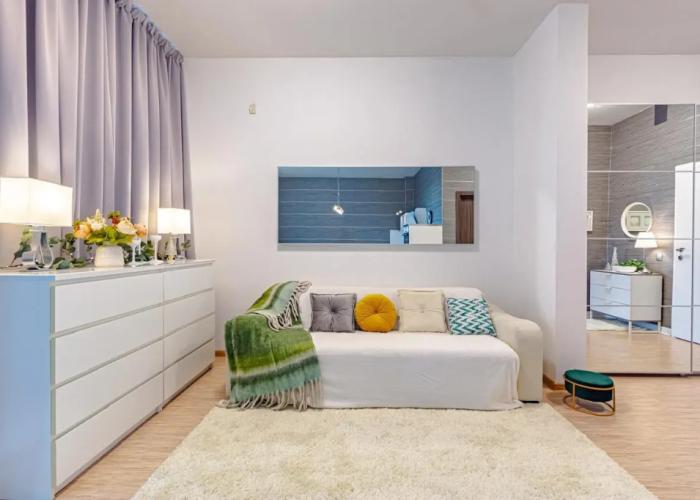 Uyutnaya Studiya S Terrasoy Apartments