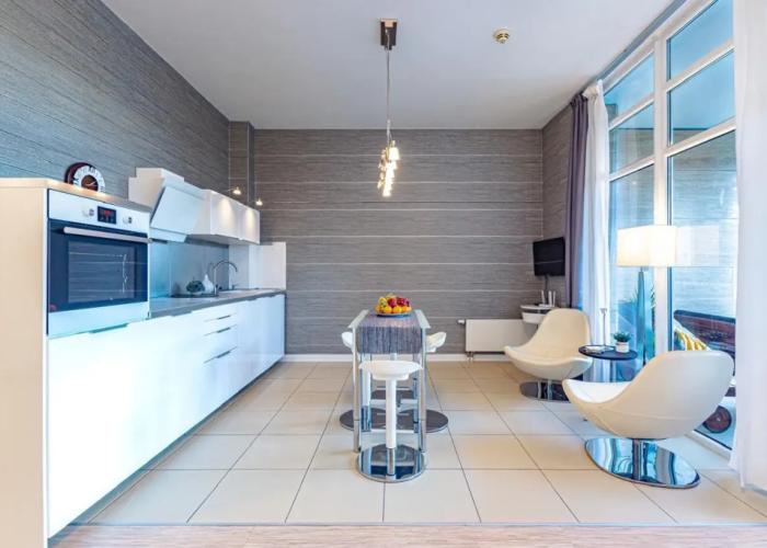 Uyutnaya Studiya S Terrasoy Apartments