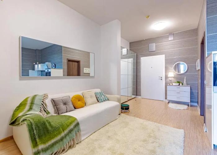 Uyutnaya Studiya S Terrasoy Apartments