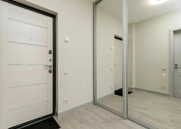 Studiya S Panoramnym Zastekleniem Dlya 3 Gostey Apartment