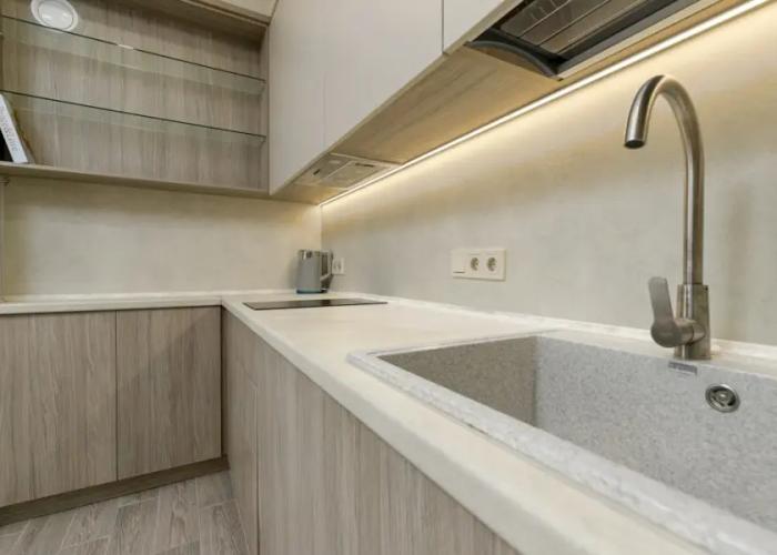 Studiya S Panoramnym Zastekleniem Dlya 3 Gostey Apartment