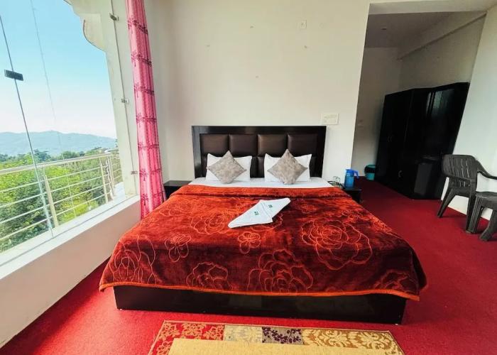 Prafull Hotel