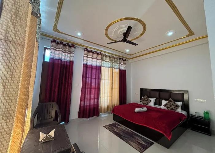 Prafull Hotel
