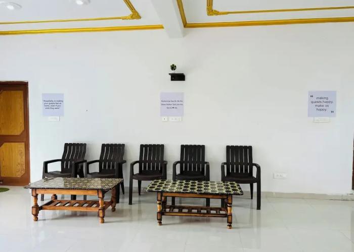 Prafull Hotel
