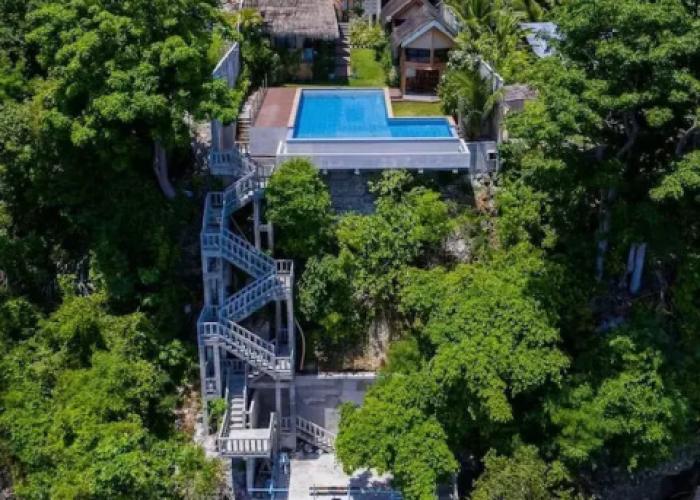 The CLiffhouse Samboan