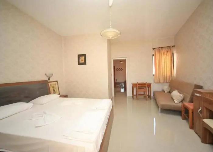 Maria Apartments by Checkin