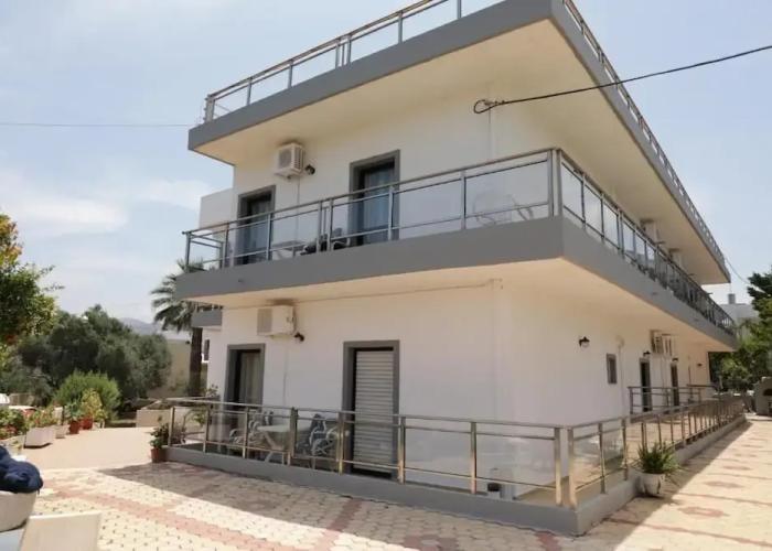 Maria Apartments by Checkin