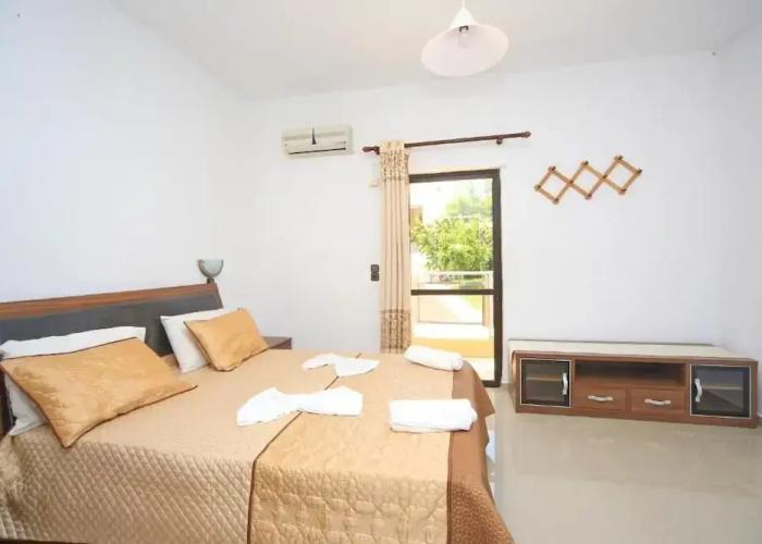Maria Apartments by Checkin