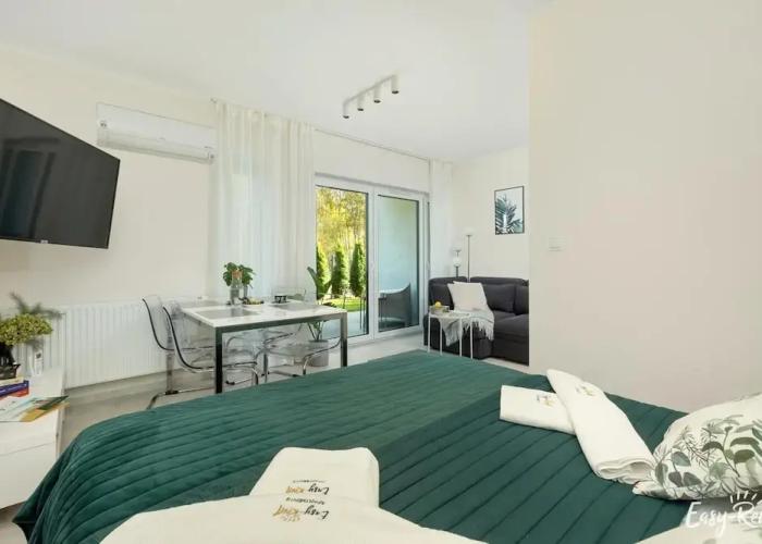 Holiday Studio With Terrace and Garden, Niechorze