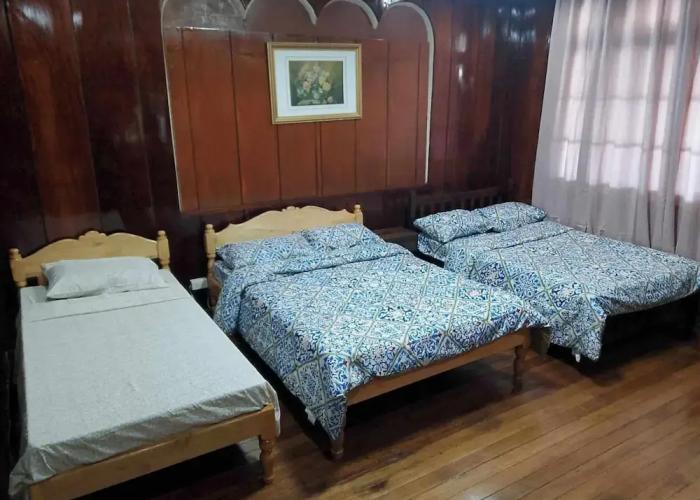 Topaz Bed and Breakfast Hotel