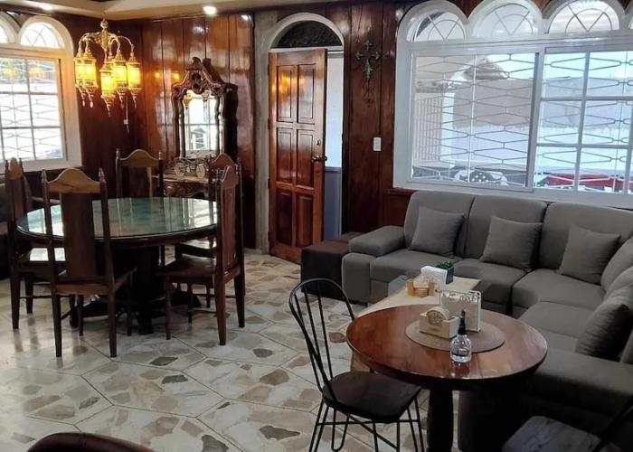 Topaz Bed and Breakfast Hotel