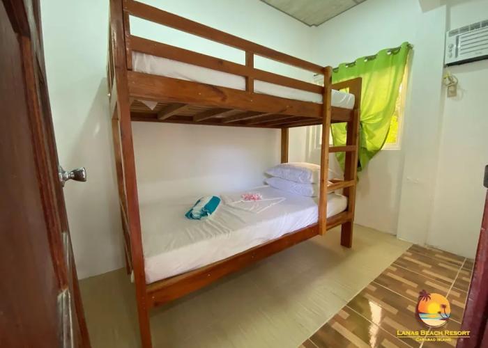 Lanas Beach Resort - Carabao Island