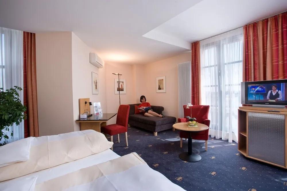 фото Hotel Theresientor