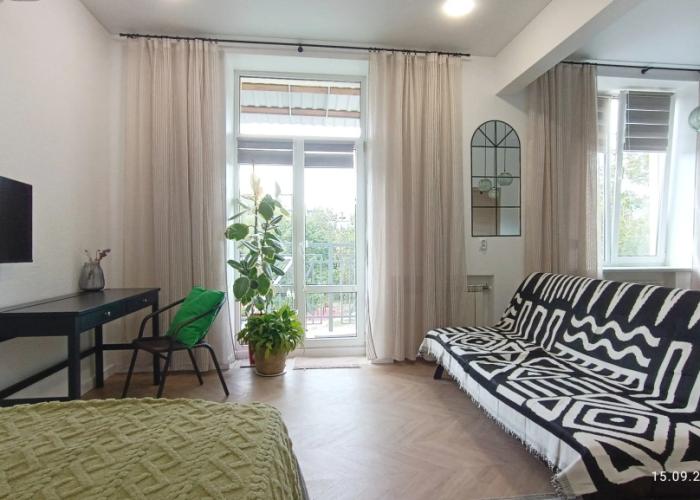 Prostornaya Bulvar Lenina 4 Flat
