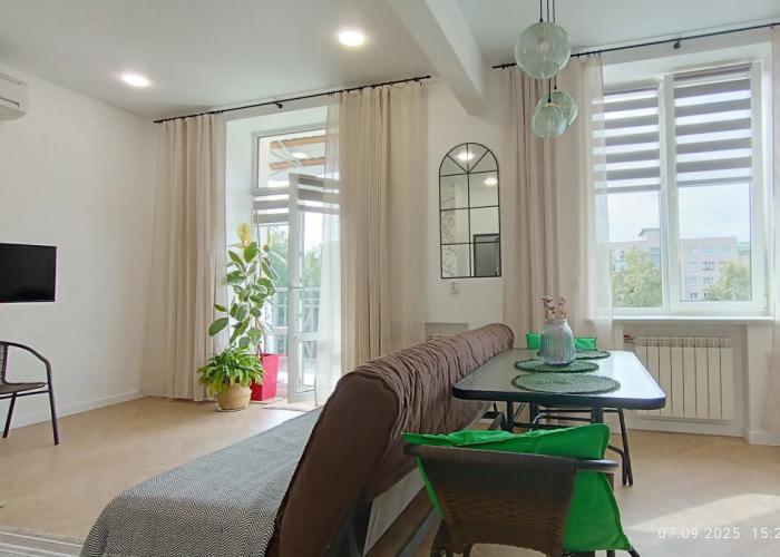 Prostornaya Bulvar Lenina 4 Flat