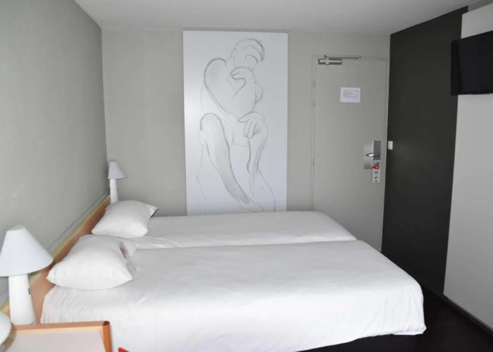ibis Rochefort