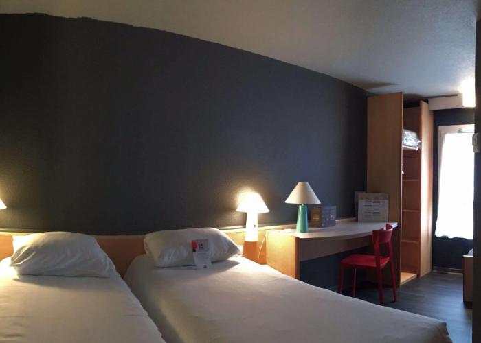 ibis Rochefort