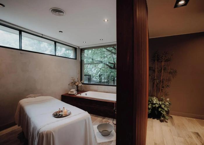 La Urumpta Hotel, AKEN MIND