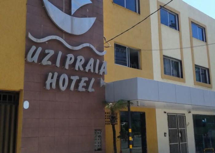 Hotel Uzi Praia
