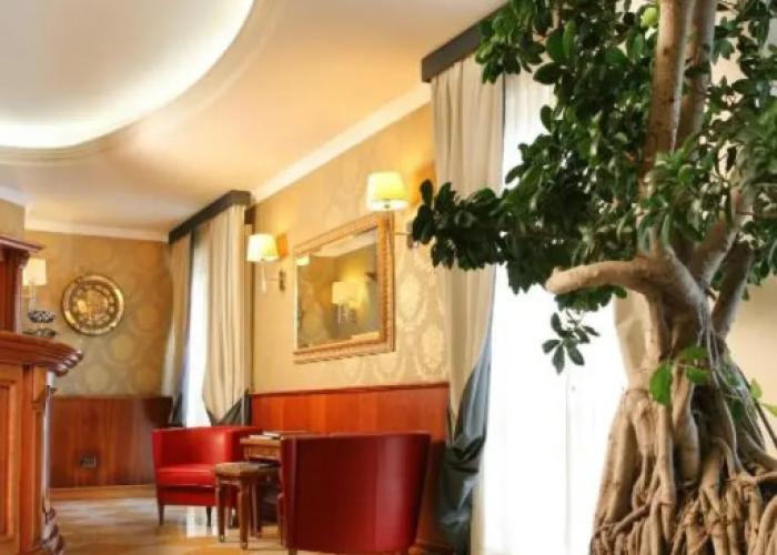 Regent Beach Hotel & Apartments