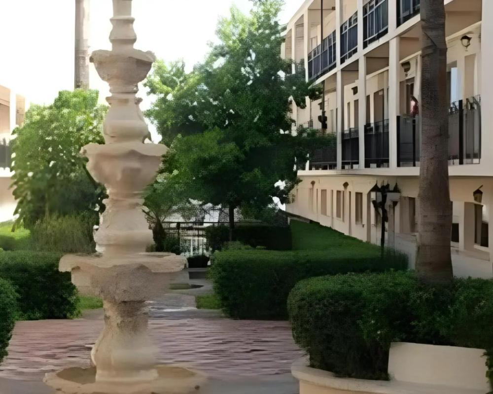 Hotel El Camino Inn & Suites