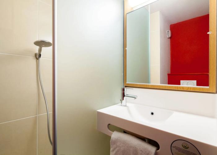 B&B HOTEL Reims Centre Gare