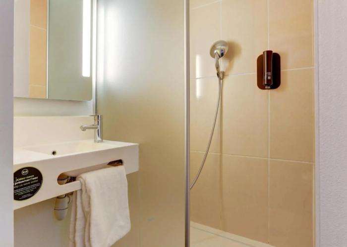 B&B HOTEL Reims Centre Gare