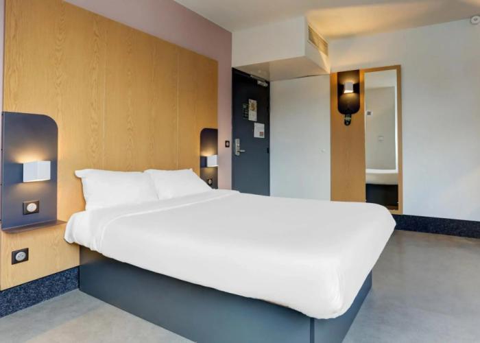 B&B HOTEL Reims Centre Gare