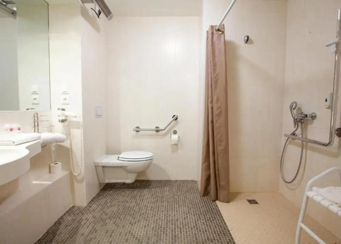 Brit Hotel Reims La Pompelle