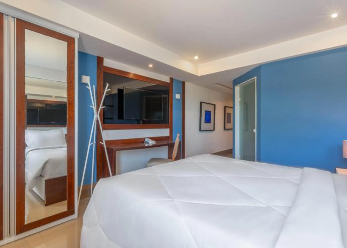 DOM Barra Hotel