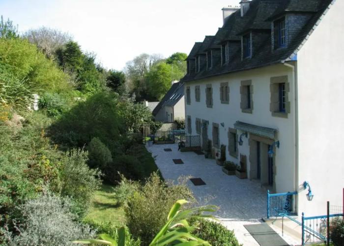 Hotel De la Corniche