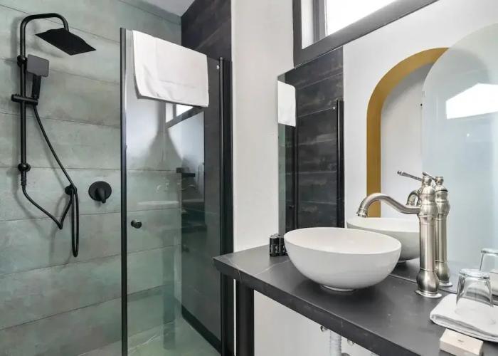 Helios Boutique Suites by La Finca Hotel