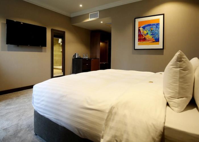 Ten Square Hotel
