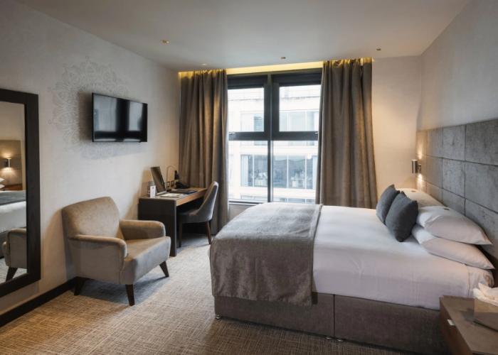 Ten Square Hotel