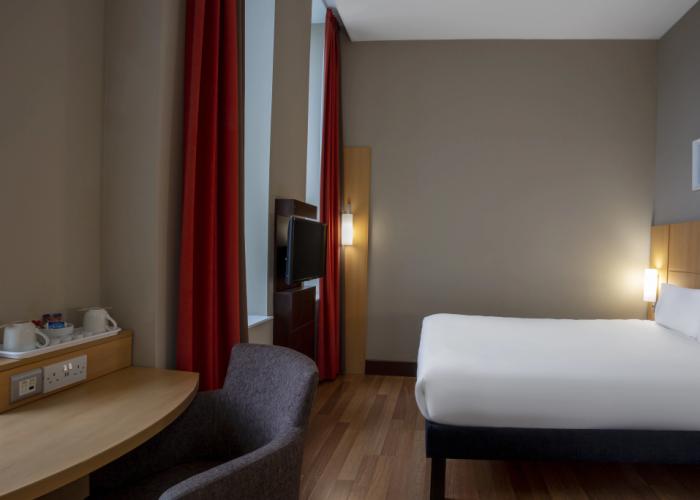 ibis Belfast Queens Quarter