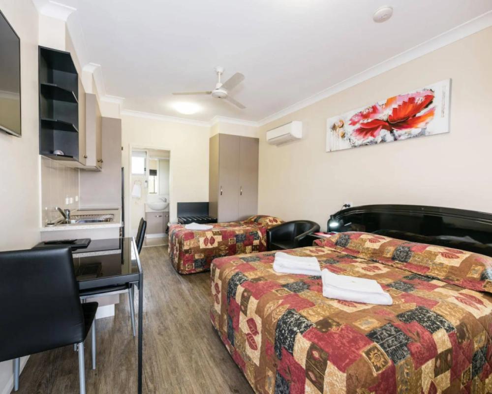 фото Athena Studio Units
