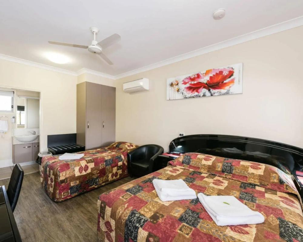 фото Athena Studio Units