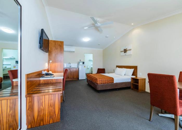 Roma Explorers Inn