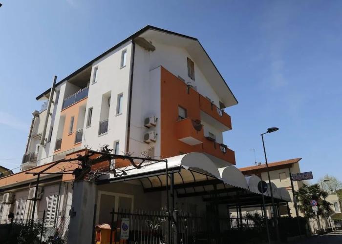 Hotel Villa Dina