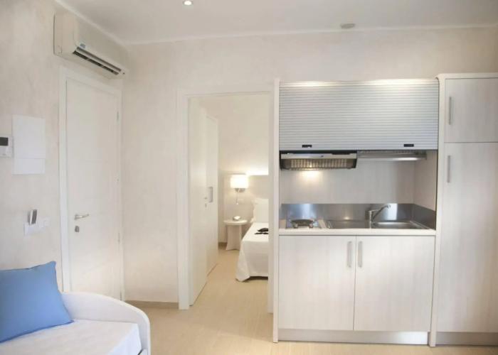Marina Beach Suite Hotel
