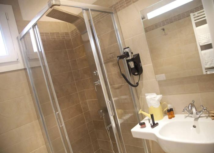 Marina Beach Suite Hotel