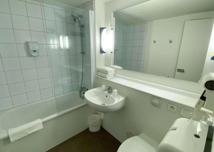 Hotel Kyriad Direct Roanne