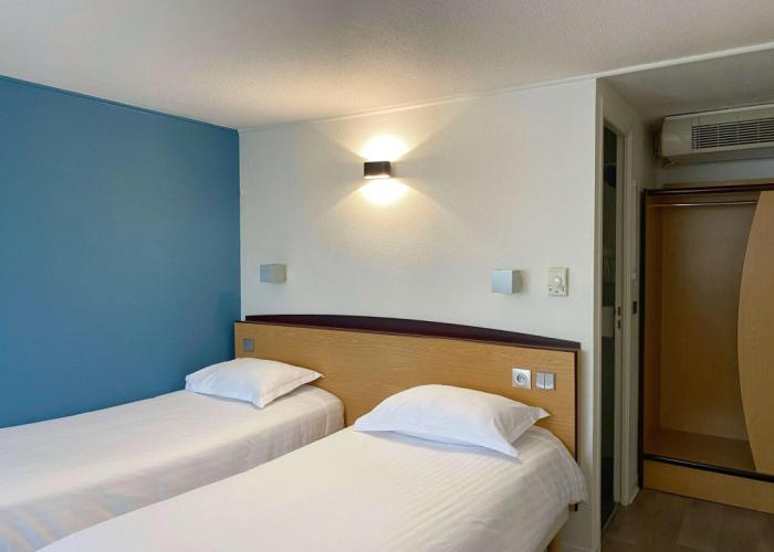 Hotel Kyriad Direct Roanne