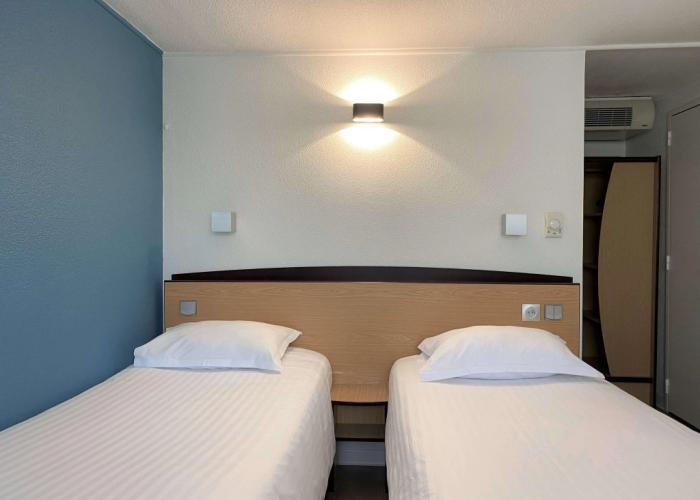 Hotel Kyriad Direct Roanne